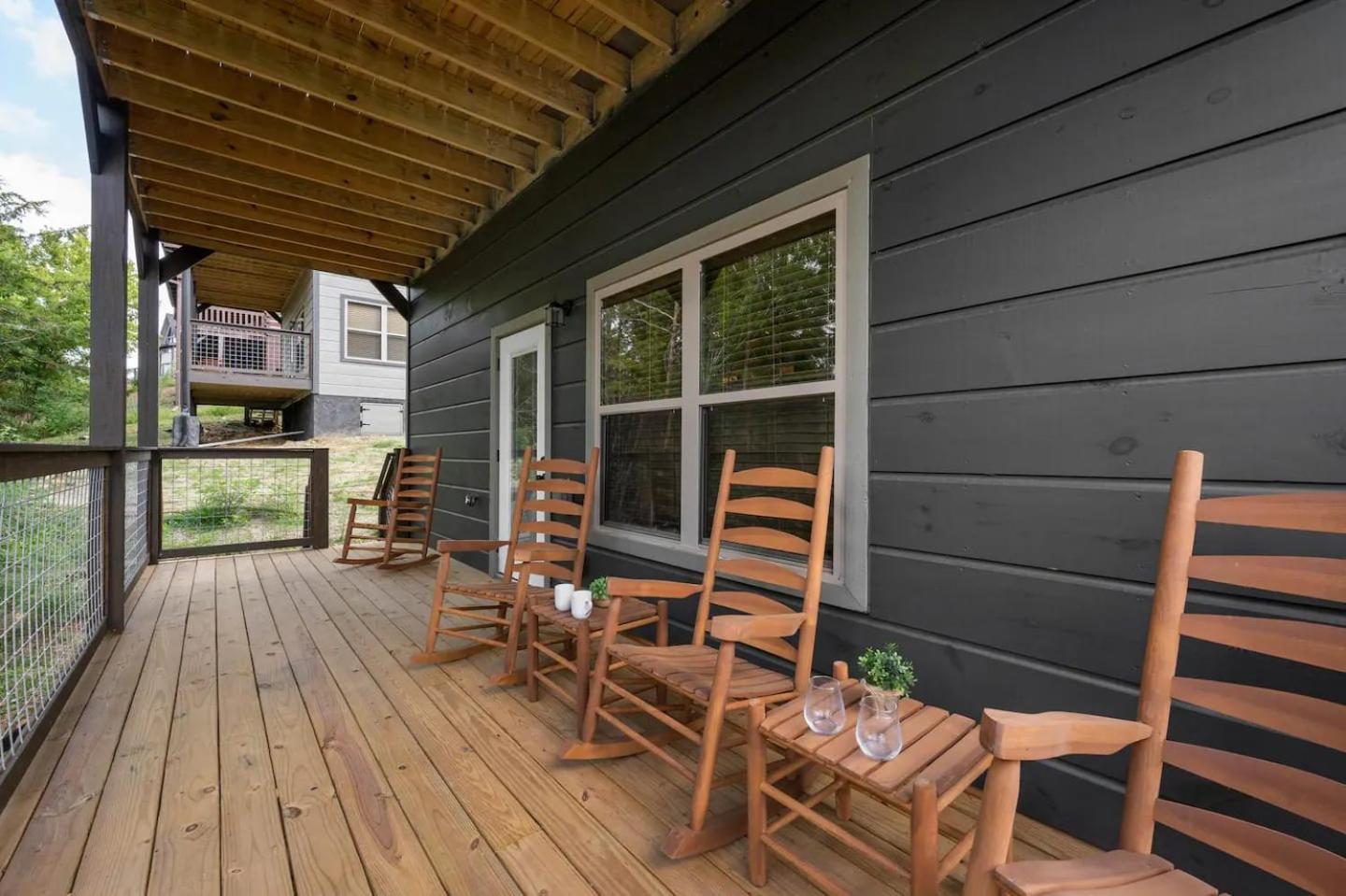New With Mountain Views Hot Tub And Game *
