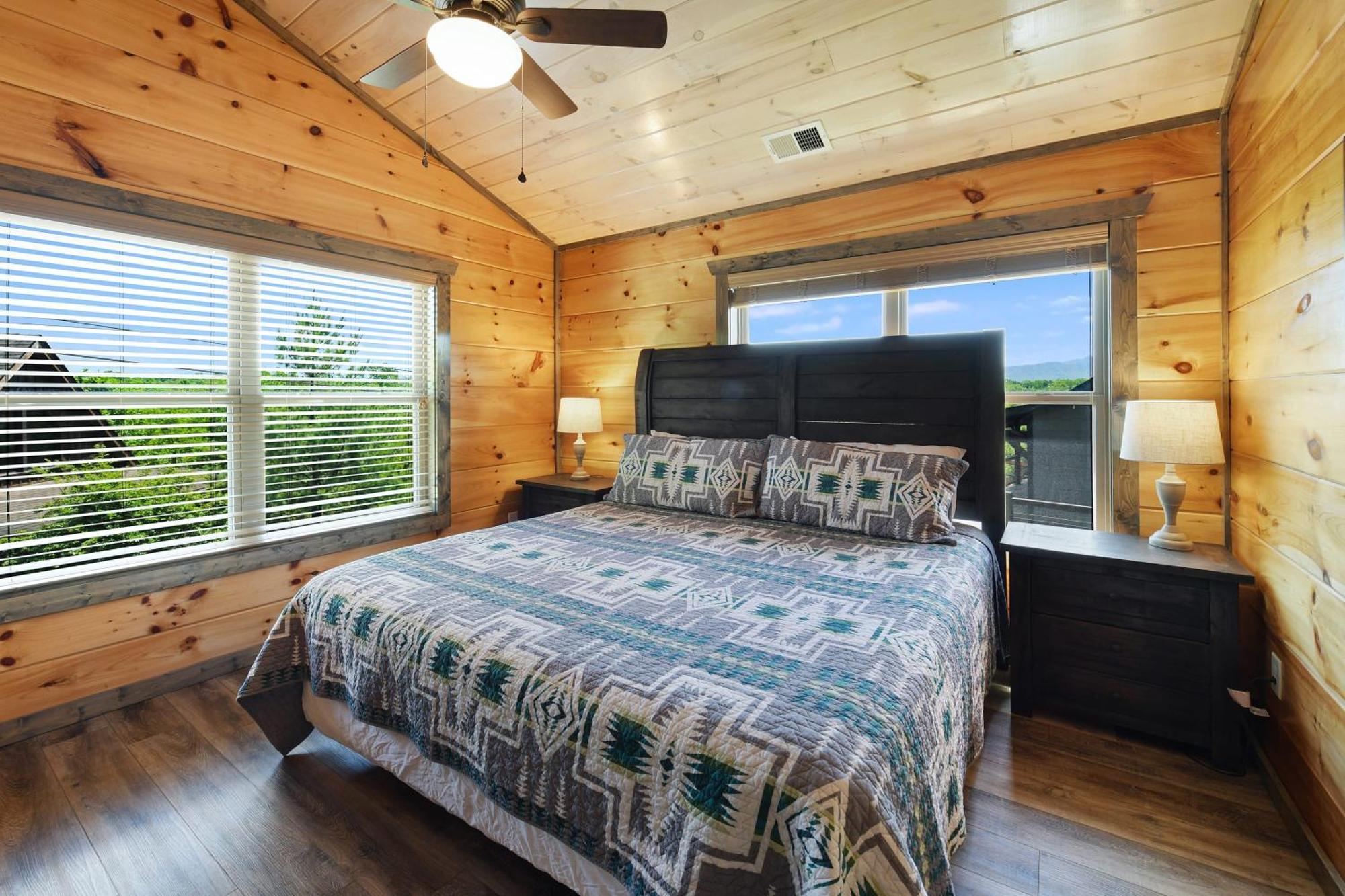 New With Mountain Views Hot Tub And Game Sevierville